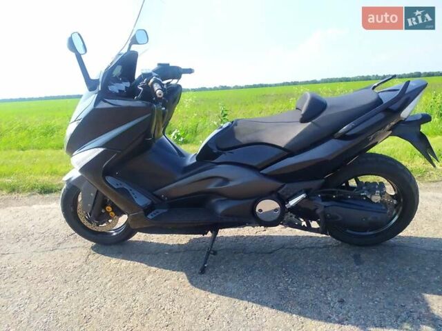 Черный Ямаха T-Max 500, объемом двигателя 0.5 л и пробегом 15 тыс. км за 2400 $, фото 1 на Automoto.ua