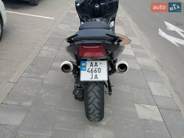 Черный Ямаха T-Max 500, объемом двигателя 0 л и пробегом 45 тыс. км за 4600 $, фото 3 на Automoto.ua
