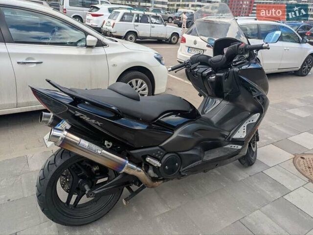 Черный Ямаха T-Max 500, объемом двигателя 0 л и пробегом 45 тыс. км за 4600 $, фото 2 на Automoto.ua
