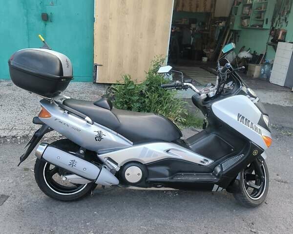 Ямаха T-Max 500, об'ємом двигуна 0 л та пробігом 32 тис. км за 2500 $, фото 1 на Automoto.ua