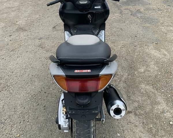 Ямаха T-Max 500, объемом двигателя 0.5 л и пробегом 67 тыс. км за 999 $, фото 6 на Automoto.ua