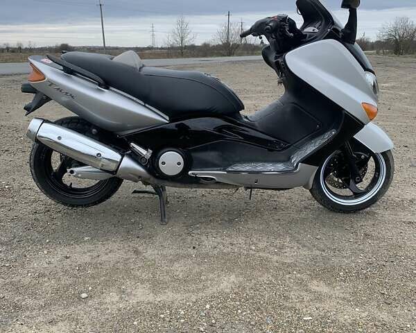 Ямаха T-Max 500, объемом двигателя 0.5 л и пробегом 67 тыс. км за 999 $, фото 4 на Automoto.ua