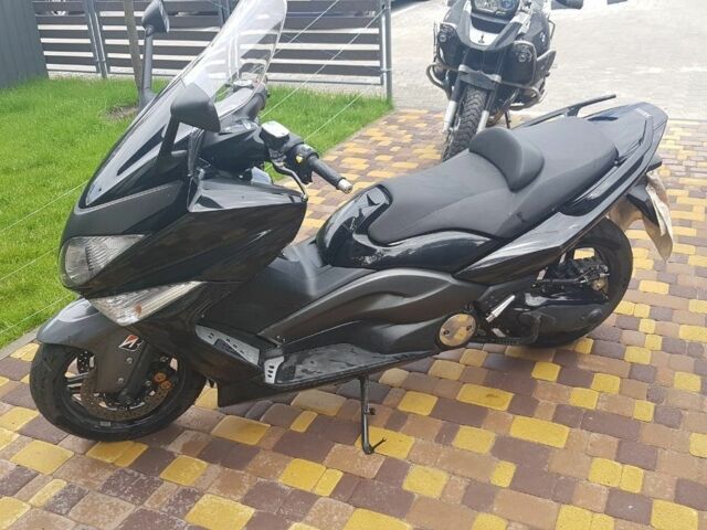 Ямаха T-Max 500, об'ємом двигуна 0.5 л та пробігом 0 тис. км за 2000 $, фото 6 на Automoto.ua