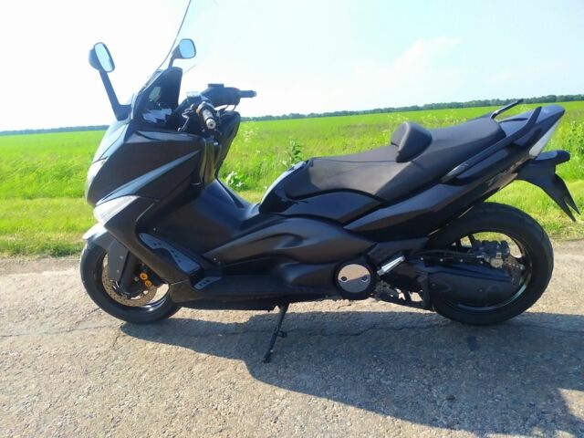 Ямаха T-Max 500, об'ємом двигуна 0.5 л та пробігом 0 тис. км за 2000 $, фото 2 на Automoto.ua