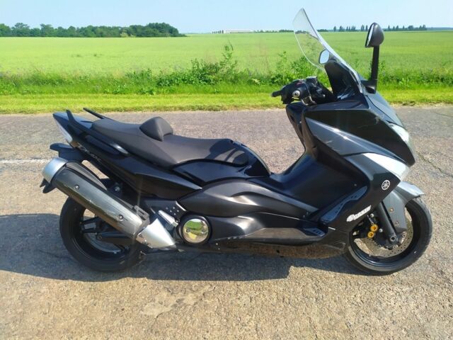 Ямаха T-Max 500, об'ємом двигуна 0.5 л та пробігом 0 тис. км за 2000 $, фото 1 на Automoto.ua