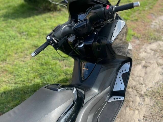 Ямаха T-Max 500, об'ємом двигуна 0.5 л та пробігом 0 тис. км за 5800 $, фото 5 на Automoto.ua