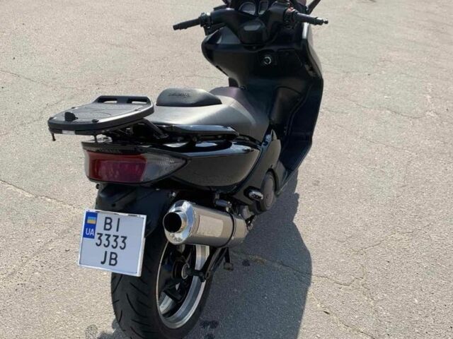 Ямаха T-Max 500, об'ємом двигуна 0.5 л та пробігом 0 тис. км за 3500 $, фото 4 на Automoto.ua
