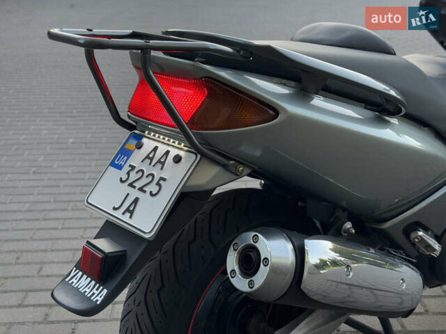 Серый Ямаха T-Max 500, объемом двигателя 0.5 л и пробегом 30 тыс. км за 2200 $, фото 17 на Automoto.ua