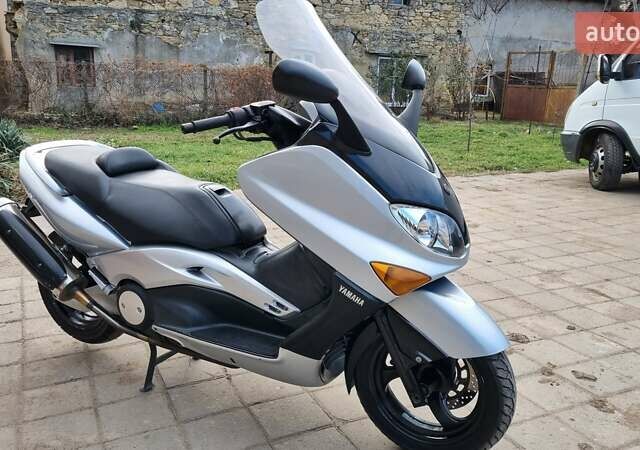 Серый Ямаха T-Max 500, объемом двигателя 0 л и пробегом 15 тыс. км за 3050 $, фото 5 на Automoto.ua