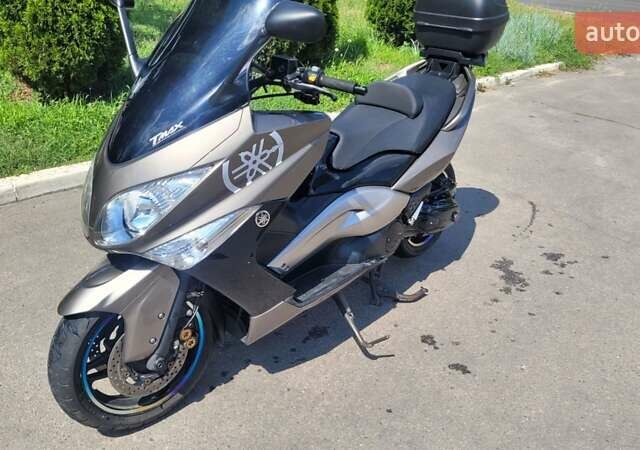 Сірий Ямаха T-Max 500, об'ємом двигуна 0.5 л та пробігом 47 тис. км за 4800 $, фото 7 на Automoto.ua