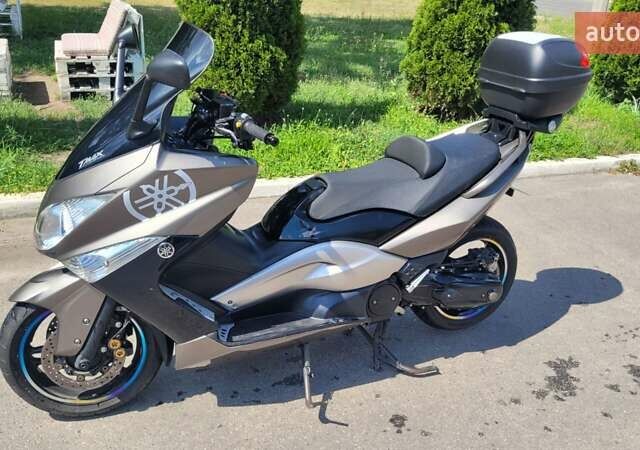Сірий Ямаха T-Max 500, об'ємом двигуна 0.5 л та пробігом 47 тис. км за 4800 $, фото 6 на Automoto.ua