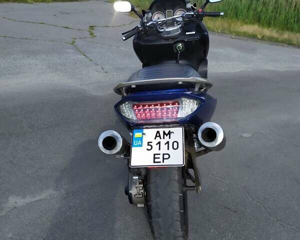 Синий Ямаха T-Max 500, объемом двигателя 0.5 л и пробегом 40 тыс. км за 4700 $, фото 7 на Automoto.ua