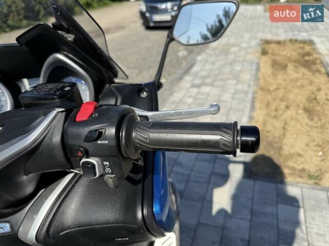 Синий Ямаха T-Max 500, объемом двигателя 0 л и пробегом 3 тыс. км за 4200 $, фото 10 на Automoto.ua