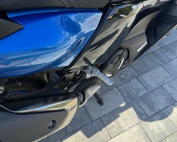 Синий Ямаха T-Max 500, объемом двигателя 0 л и пробегом 3 тыс. км за 4200 $, фото 6 на Automoto.ua