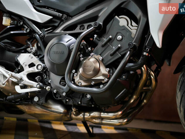 Ямаха Tracer 9, объемом двигателя 0.9 л и пробегом 1 тыс. км за 13000 $, фото 10 на Automoto.ua
