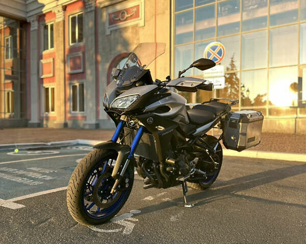 Серый Ямаха Tracer 9, объемом двигателя 0.85 л и пробегом 37 тыс. км за 9600 $, фото 18 на Automoto.ua