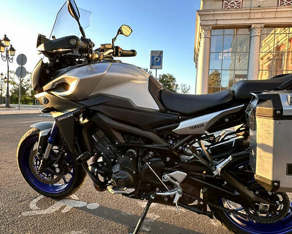 Серый Ямаха Tracer 9, объемом двигателя 0.85 л и пробегом 37 тыс. км за 9600 $, фото 14 на Automoto.ua