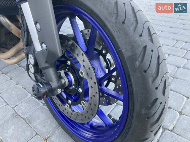 Серый Ямаха Tracer 9, объемом двигателя 0.9 л и пробегом 63 тыс. км за 7900 $, фото 11 на Automoto.ua