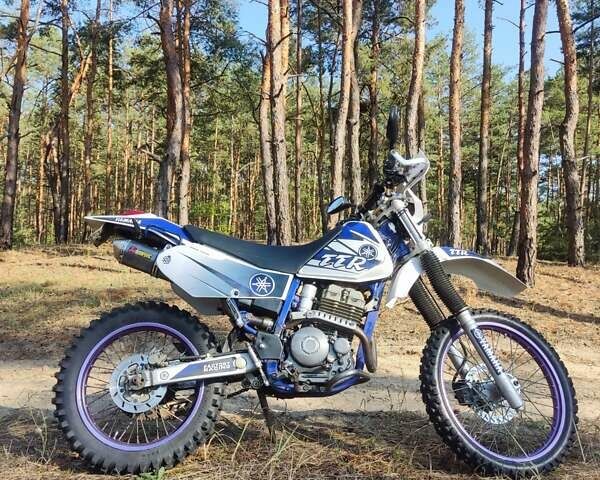 Білий Ямаха TTR 250, об'ємом двигуна 0.25 л та пробігом 29 тис. км за 2900 $, фото 4 на Automoto.ua