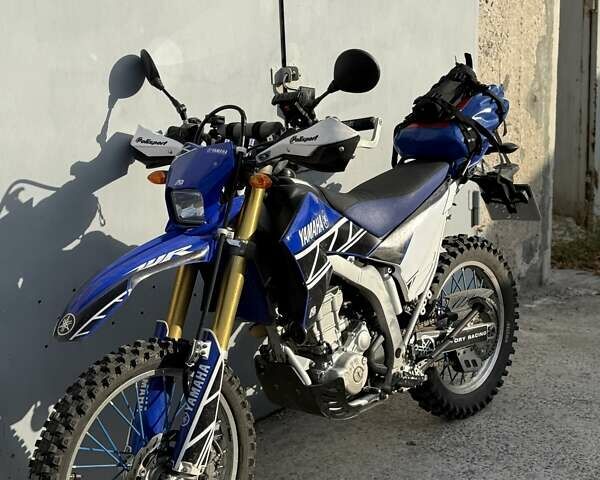 Синий Ямаха WR 250R, объемом двигателя 0.25 л и пробегом 19 тыс. км за 5200 $, фото 3 на Automoto.ua