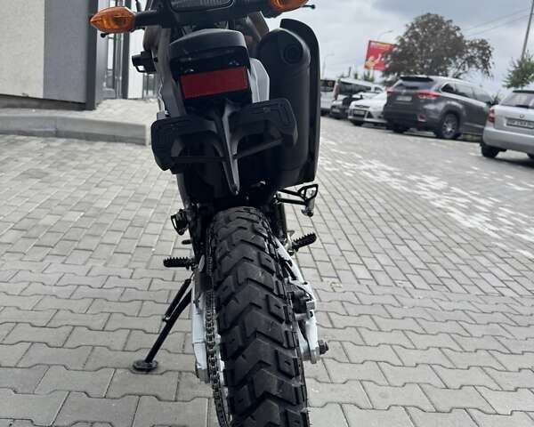 Синий Ямаха WR 250R, объемом двигателя 0.25 л и пробегом 27 тыс. км за 6799 $, фото 8 на Automoto.ua