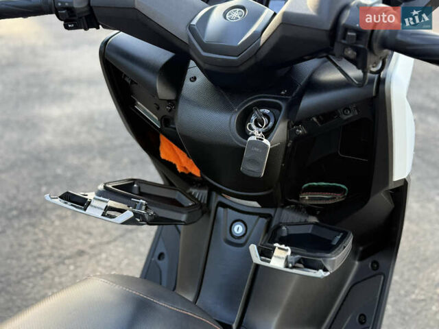 Білий Ямаха X-Max 250, об'ємом двигуна 0.25 л та пробігом 26 тис. км за 4800 $, фото 26 на Automoto.ua