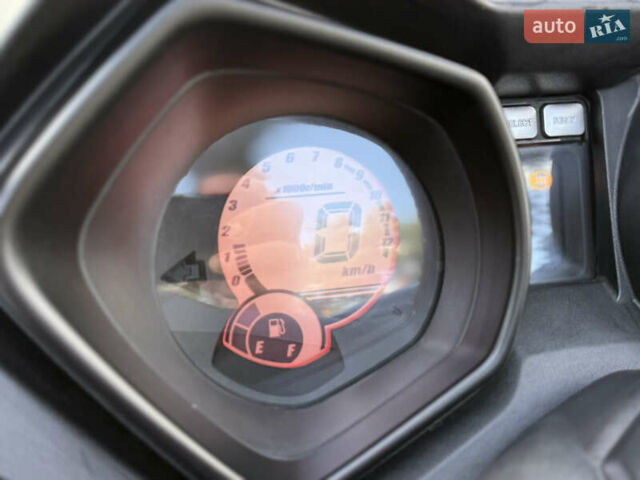 Білий Ямаха X-Max 250, об'ємом двигуна 0.25 л та пробігом 26 тис. км за 4500 $, фото 20 на Automoto.ua