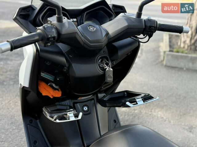Білий Ямаха X-Max 250, об'ємом двигуна 0.25 л та пробігом 26 тис. км за 4500 $, фото 25 на Automoto.ua