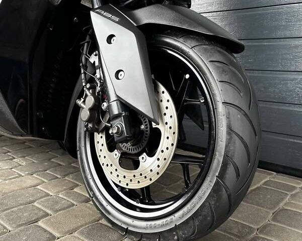 Черный Ямаха X-Max 250, объемом двигателя 0.25 л и пробегом 31 тыс. км за 3800 $, фото 8 на Automoto.ua