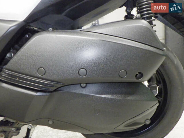 Ямаха X-Max 250, объемом двигателя 0.25 л и пробегом 24 тыс. км за 3900 $, фото 6 на Automoto.ua
