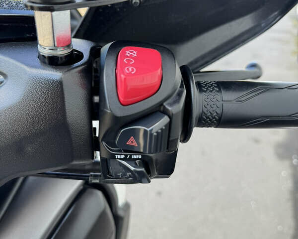 Ямаха X-Max 250, объемом двигателя 0 л и пробегом 23 тыс. км за 3999 $, фото 6 на Automoto.ua