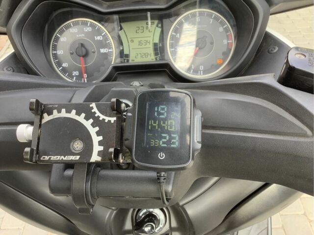 Ямаха X-Max 250, объемом двигателя 0.25 л и пробегом 0 тыс. км за 4900 $, фото 4 на Automoto.ua