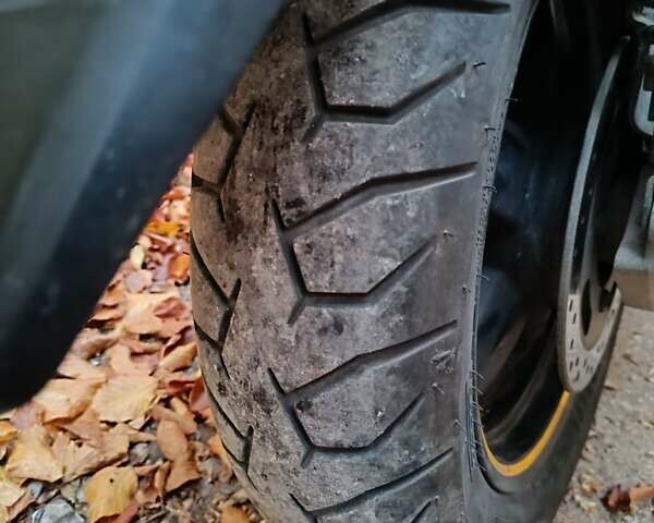 Жовтий Ямаха X-Max 250, об'ємом двигуна 0.25 л та пробігом 61 тис. км за 1850 $, фото 8 на Automoto.ua