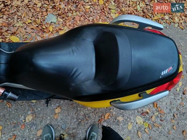 Жовтий Ямаха X-Max 250, об'ємом двигуна 0.25 л та пробігом 61 тис. км за 1850 $, фото 5 на Automoto.ua