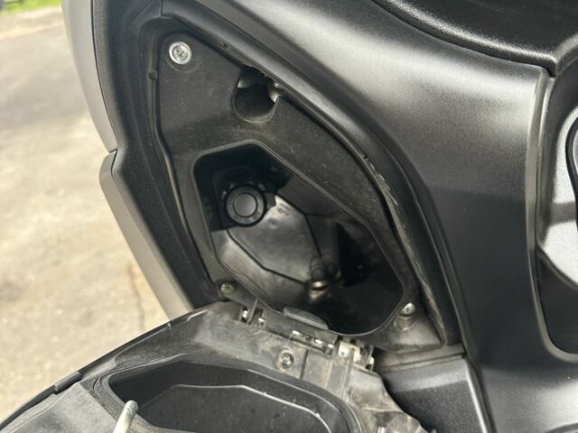 Ямаха X-Max 300, объемом двигателя 0.3 л и пробегом 0 тыс. км за 5000 $, фото 15 на Automoto.ua