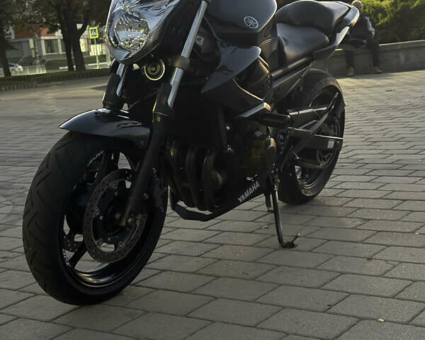 Черный Ямаха XJ6, объемом двигателя 0.6 л и пробегом 61 тыс. км за 6000 $, фото 2 на Automoto.ua