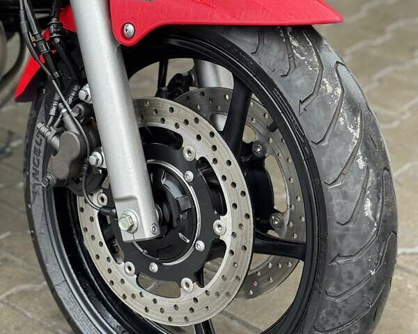 Красный Ямаха XJ6, объемом двигателя 0.6 л и пробегом 16 тыс. км за 5699 $, фото 16 на Automoto.ua