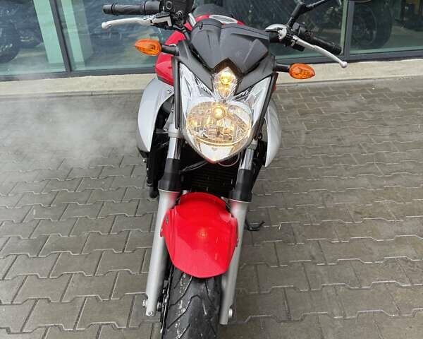 Красный Ямаха XJ6, объемом двигателя 0.6 л и пробегом 16 тыс. км за 5699 $, фото 1 на Automoto.ua