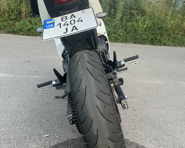 Белый Ямаха XJ 600 Diversion, объемом двигателя 0.6 л и пробегом 10 тыс. км за 5700 $, фото 4 на Automoto.ua
