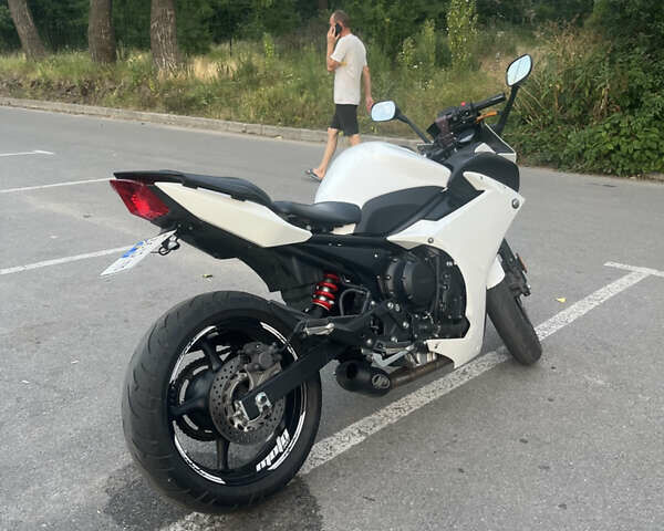 Белый Ямаха XJ 600 Diversion, объемом двигателя 0.6 л и пробегом 10 тыс. км за 5700 $, фото 3 на Automoto.ua
