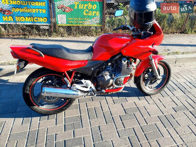 Ямаха XJ 600 Diversion 1996 у Дніпро (Дніпропетровську) на Automoto.ua Червоний Ямаха XJ 600 Diversion, об'ємом двигуна 0.6 л та пробігом 70 тис. км за 2200 $, фото 1 на Automoto.ua