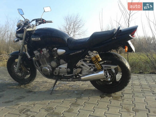 Черный Ямаха XJR 1300, объемом двигателя 0 л и пробегом 34 тыс. км за 5000 $, фото 2 на Automoto.ua