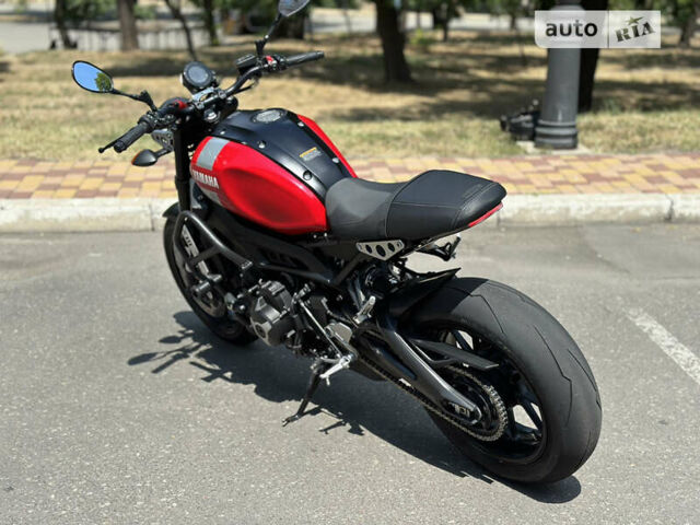 Ямаха XSR 2018 в Одессе на Automoto.ua Красный Ямаха XSR, объемом двигателя 0.9 л и пробегом 3 тыс. км за 10499 $, фото 30 на Automoto.ua