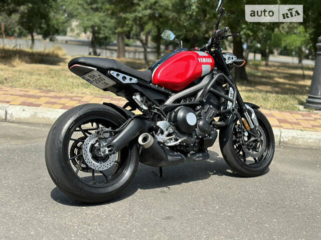 Ямаха XSR 2018 в Одессе на Automoto.ua Красный Ямаха XSR, объемом двигателя 0.9 л и пробегом 3 тыс. км за 10499 $, фото 16 на Automoto.ua