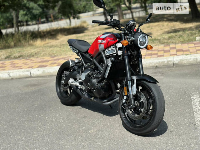 Ямаха XSR 2018 в Одессе на Automoto.ua Красный Ямаха XSR, объемом двигателя 0.9 л и пробегом 3 тыс. км за 10499 $, фото 9 на Automoto.ua