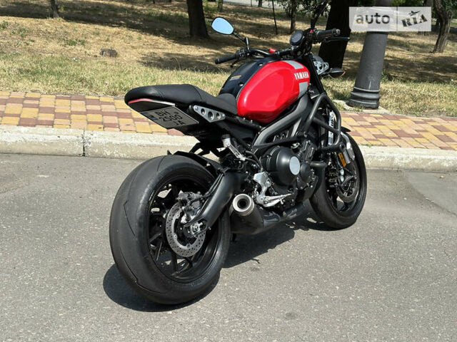 Ямаха XSR 2018 в Одессе на Automoto.ua Красный Ямаха XSR, объемом двигателя 0.9 л и пробегом 3 тыс. км за 10499 $, фото 18 на Automoto.ua