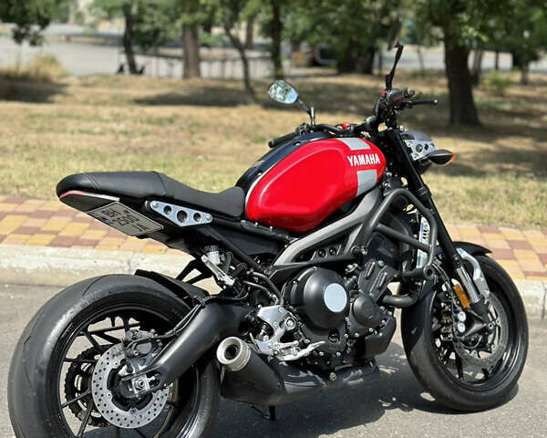 Ямаха XSR 2018 в Одессе на Automoto.ua Красный Ямаха XSR, объемом двигателя 0.9 л и пробегом 3 тыс. км за 10499 $, фото 13 на Automoto.ua