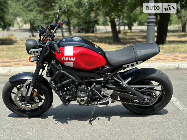 Ямаха XSR 2018 в Одессе на Automoto.ua Красный Ямаха XSR, объемом двигателя 0.9 л и пробегом 3 тыс. км за 10499 $, фото 26 на Automoto.ua
