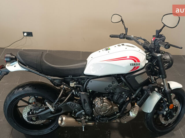 Ямаха XSR, объемом двигателя 0.69 л и пробегом 0 тыс. км за 11083 $, фото 31 на Automoto.ua