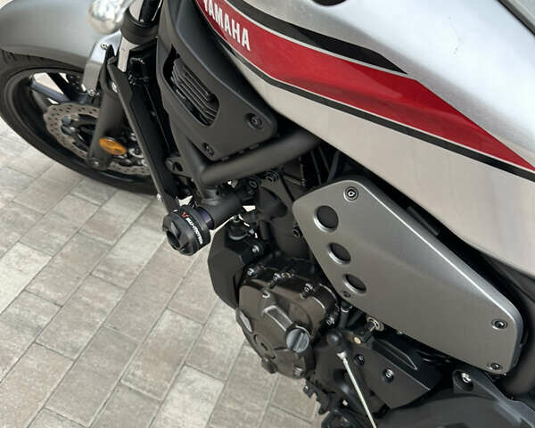 Синий Ямаха XSR, объемом двигателя 0.7 л и пробегом 3 тыс. км за 8500 $, фото 13 на Automoto.ua